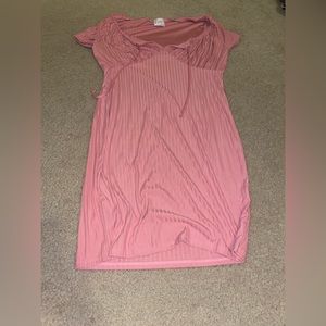 Very cute dress that i wore once at the beach fit very well at the time.